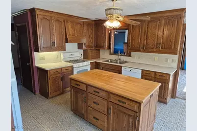 10400 Lincoln Street SE, East Canton, OH 44730 - Photo 7