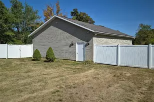 10400 Lincoln St SE, East Canton, OH 44730 - Photo 43