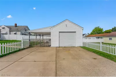 81 S Edgehill Avenue, Austintown, OH 44515 - Photo 21