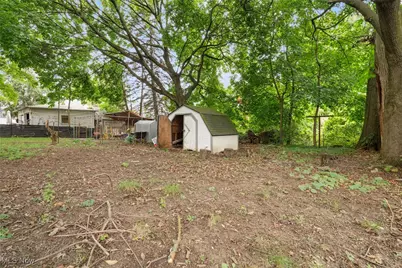 163 W Market Street, Alliance, OH 44601 - Photo 17