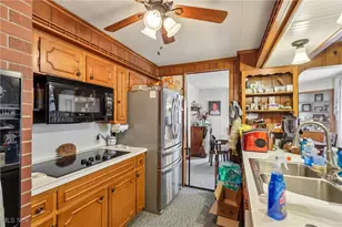 601 W North Ave, East Palestine, OH 44413 - Photo 11