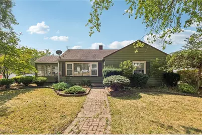 601 W North Avenue, East Palestine, OH 44413 - Photo 1