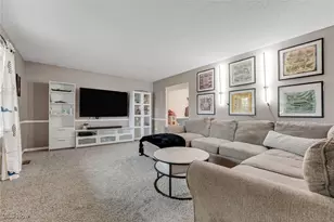 6240 Colleen Dr, Concord, OH 44077 - Photo 9