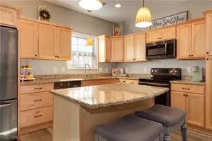 9237 Woodland Blue Dr, Seville, OH 44273 - Photo 3