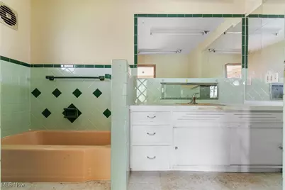 4567 Rex Lake Drive, New Franklin, OH 44319 - Photo 35