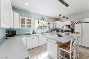 11470 Bowen Rd, Mantua, OH 44255 - Photo 9