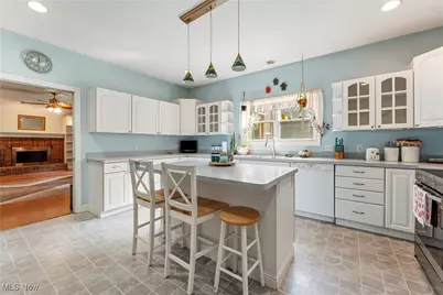 11470 Bowen Road, Mantua, OH 44255 - Photo 7