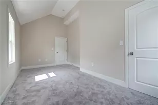 2311 W 40th St, Loveland, OH 44113 - Photo 27