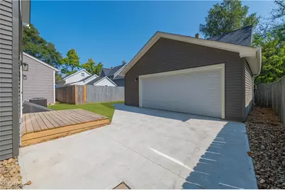 2311 W 40th Street, Loveland, OH 44113 - Photo 33