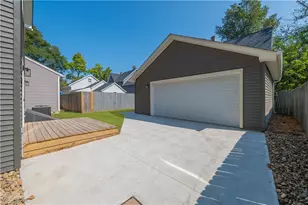 2311 W 40th St, Loveland, OH 44113 - Photo 33