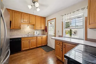 823 Homewood Dr, Painesville, OH 44077 - Photo 3