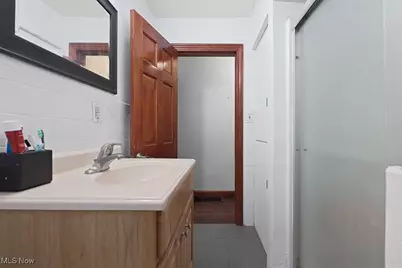 1043 Slosson Street, Akron, OH 44320 - Photo 17