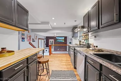 1043 Slosson Street, Akron, OH 44320 - Photo 11