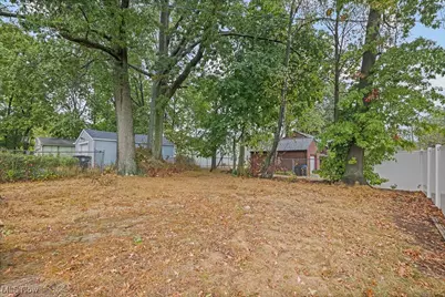 1043 Slosson Street, Akron, OH 44320 - Photo 37