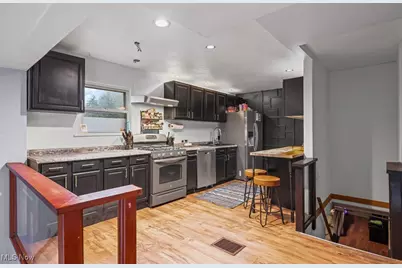 1043 Slosson Street, Akron, OH 44320 - Photo 7