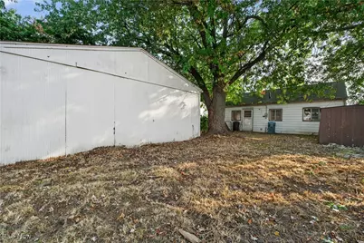 3690 Gary Avenue, Lorain, OH 44055 - Photo 9