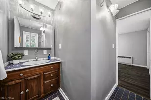 37531 Milann Dr, Willoughby Hills, OH 44094 - Photo 17