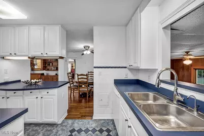 37531 Milann Drive, Willoughby Hills, OH 44094 - Photo 9