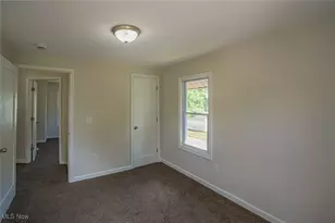 2323 SW 11th Street SW, Akron, OH 44314 - Photo 13