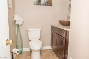 1560 S Meridian Rd, Austintown, OH 44511 - Photo 21