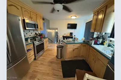 7210 Raynham Drive, Oakwood, OH 44146 - Photo 7