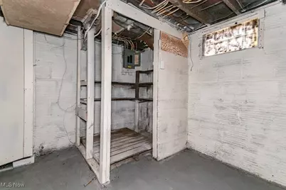1322 Struble Avenue NE, Canton, OH 44705 - Photo 25