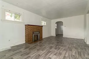 1322 Struble Ave NE, Canton, OH 44705 - Photo 3