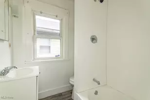 1322 Struble Ave NE, Canton, OH 44705 - Photo 21