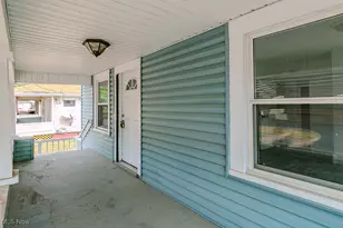 1322 Struble Ave NE, Canton, OH 44705 - Photo 31