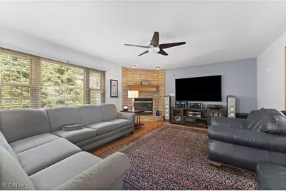 1103 Oakwood Drive, Kent, OH 44240 - Photo 9