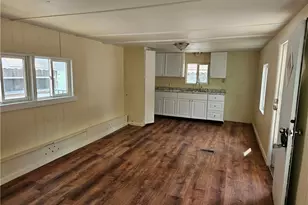 2305 E Waterloo Rd, Akron, OH 44312 - Photo 9