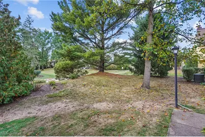 881 Hampton Ridge Drive, Akron, OH 44313 - Photo 33