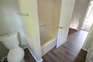 3630 Joyce Ann Dr, Youngstown, OH 44511 - Photo 19