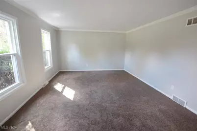 3630 Joyce Ann Drive, Youngstown, OH 44511 - Photo 3