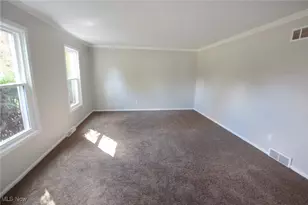 3630 Joyce Ann Dr, Youngstown, OH 44511 - Photo 3