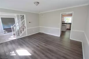 3630 Joyce Ann Dr, Youngstown, OH 44511 - Photo 7