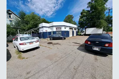 2884 Scranton Road, Loveland, OH 44113 - Photo 3