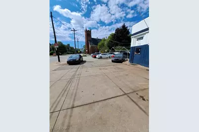 2884 Scranton Road, Loveland, OH 44113 - Photo 13