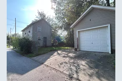 1190 E 112th Street, Loveland, OH 44108 - Photo 3