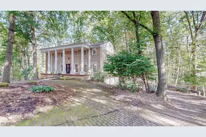 1785 Fairlawn Knolls Drive, Akron, OH 44313 - Photo 3