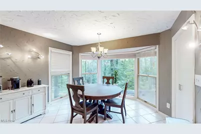 1785 Fairlawn Knolls Drive, Akron, OH 44313 - Photo 15