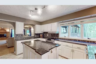 1785 Fairlawn Knolls Drive, Akron, OH 44313 - Photo 13