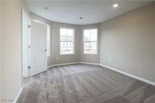 950-4 Memory Ln, Aurora, OH 44202 - Photo 15