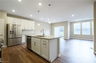 950-4 Memory Ln, Aurora, OH 44202 - Photo 11