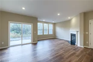 950-4 Memory Ln, Aurora, OH 44202 - Photo 9