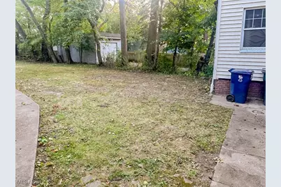 3320 Beechwood Avenue, Cleveland Heights, OH 44118 - Photo 31