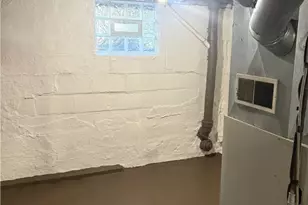 483 Bishop St, Akron, OH 44307 - Photo 17