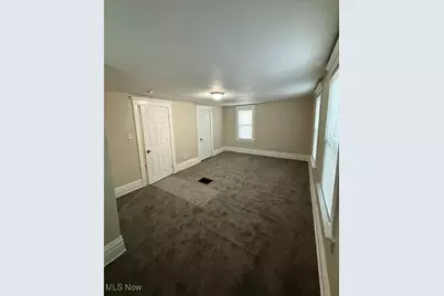 483 Bishop Street, Akron, OH 44307 - Photo 9