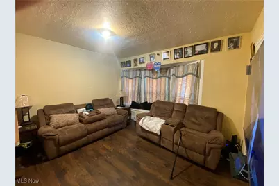 9422 Dickens Avenue, Loveland, OH 44104 - Photo 9