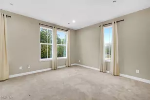 316 E Reno Dr, Louisville, OH 44641 - Photo 3